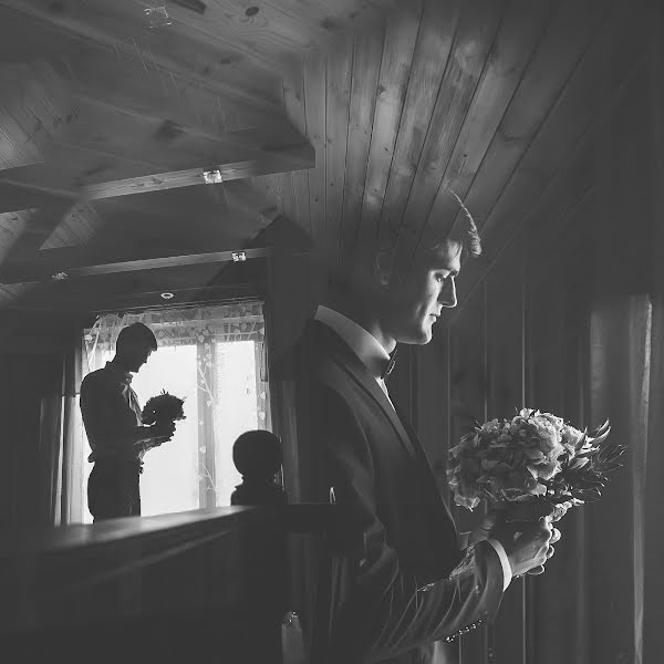 Wedding photographer Dmitriy Pyzhov (roadmen). Photo of 16 September 2014