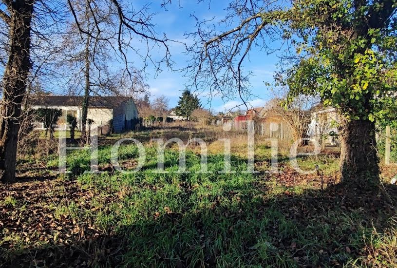  Vente Terrain à bâtir - 1 766m² à Faverolles-sur-Cher (41400) 