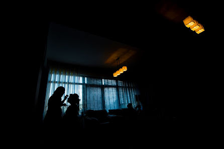 結婚式の写真家Ciprian Dumitrescu (cipriandumitres)。2015 6月9日の写真