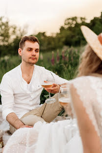 Wedding photographer Elizaveta Bondarenko (bonbonphoto). Photo of 9 June 2020