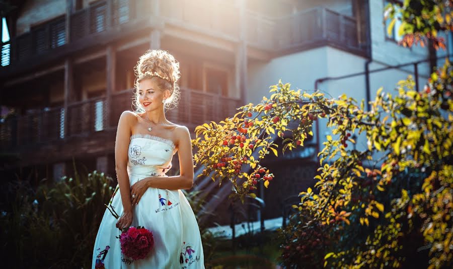 Photographe de mariage Anton Kharisov (fotoshi). Photo du 14 septembre 2016