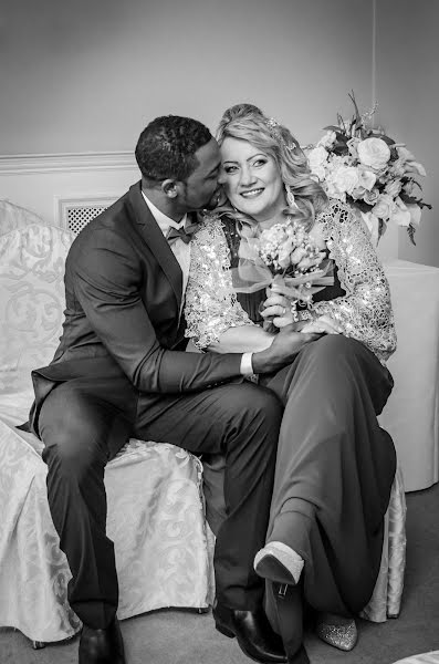 婚禮攝影師Aliona O'connor（aliona）。2018 12月23日的照片