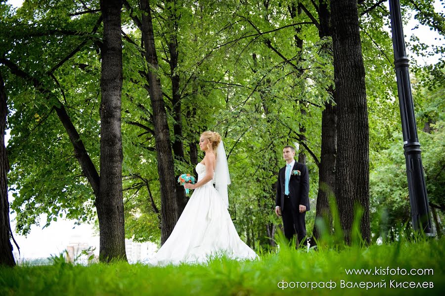 Fotógrafo de casamento Valeriy Kiselev (kisfoto). Foto de 25 de agosto 2014