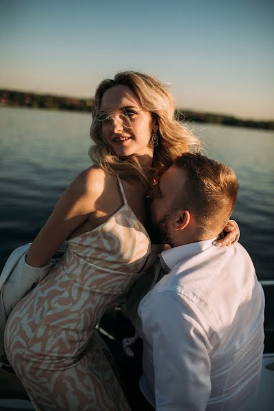 Wedding photographer Ekaterina Antonova (katyaant). Photo of 5 June 2018