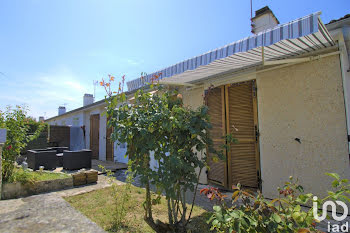 maison à Saint-Germain-du-Puy (18)