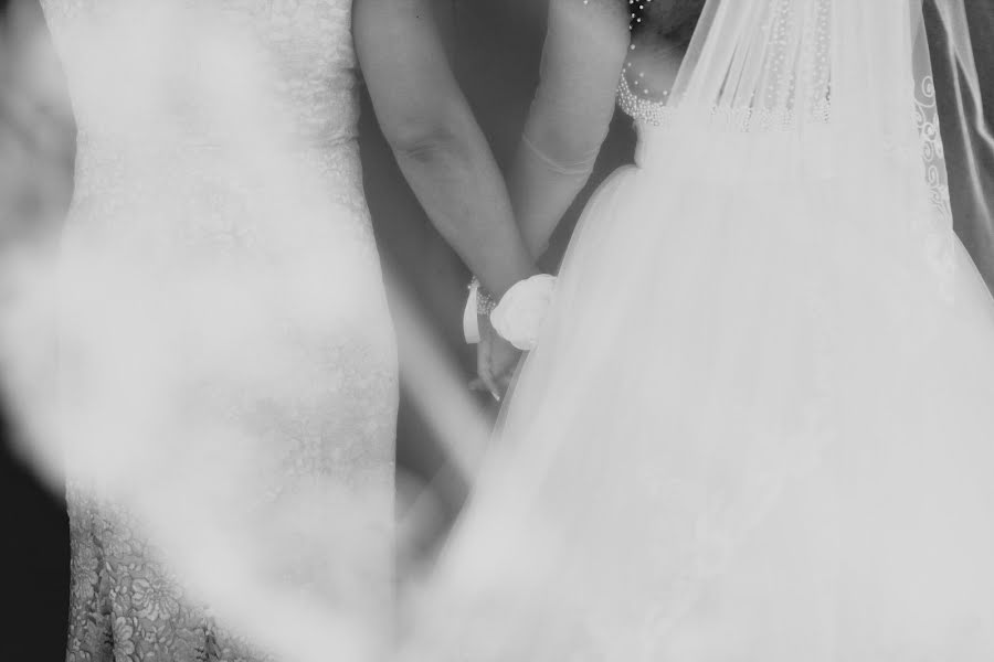 Fotografo di matrimoni Jefferson Sales De Souza (jsales). Foto del 1 ottobre 2019