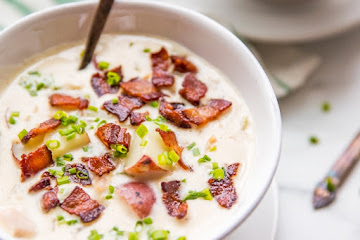 Creamy Clam Chowder (Whole30, Paleo, Dairy Free)