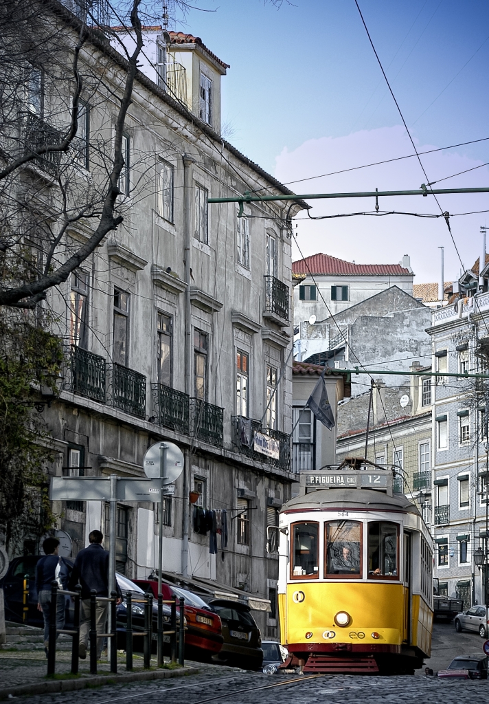 Yellow tram di alessandrocastellani