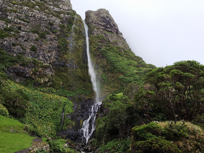 FLORES: VUELTA A LA ISLA HUYENDO DE LA NIEBLA - AZORES, 5 ISLAS POR UN PELO: PICO, SÃO JORGE, FAIAL, FLORES Y CORVO (2)