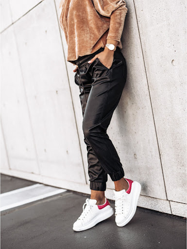 Title 5, Simple Solid Color Tethered Waist Leggings for ...
