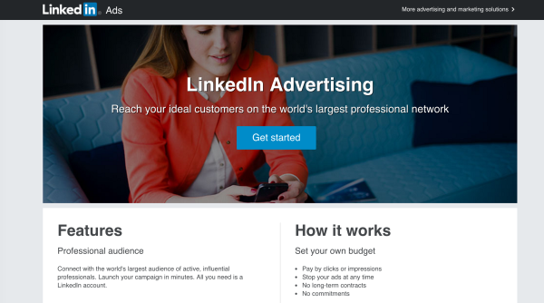 Les publicités LinkedIn peuvent cibler des personnes avec certains titres de carrière.