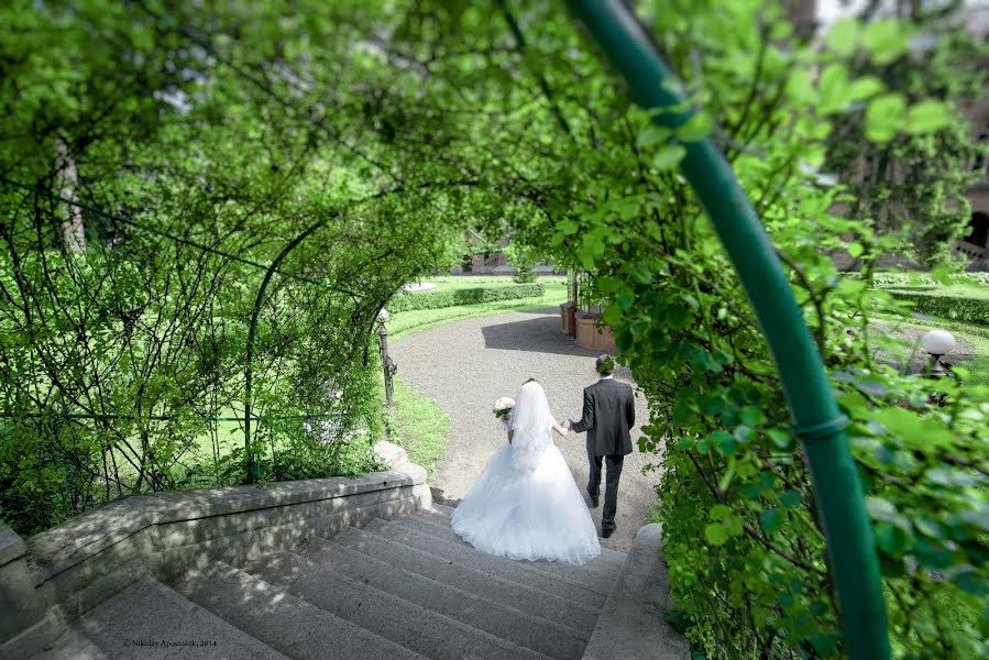 Fotógrafo de casamento Nikolay Apostolyuk (desstiny). Foto de 26 de agosto 2014