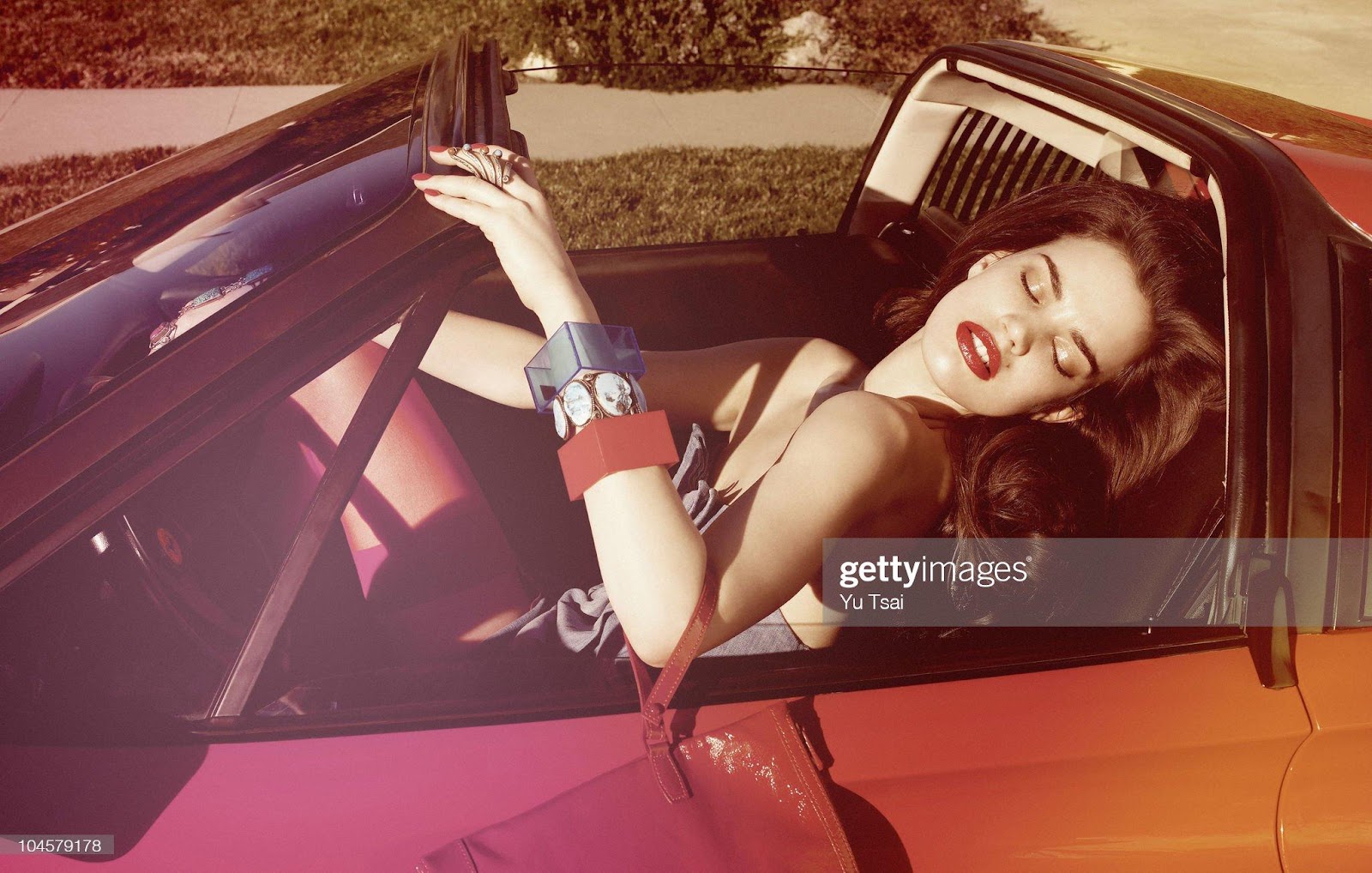 D:\Documenti\posts\posts\Women and motorsport\foto\2009\model-rianne-te-haken-poses-for-a-fashion-session-in-los-angeles-for-picture-id104579178.jpg