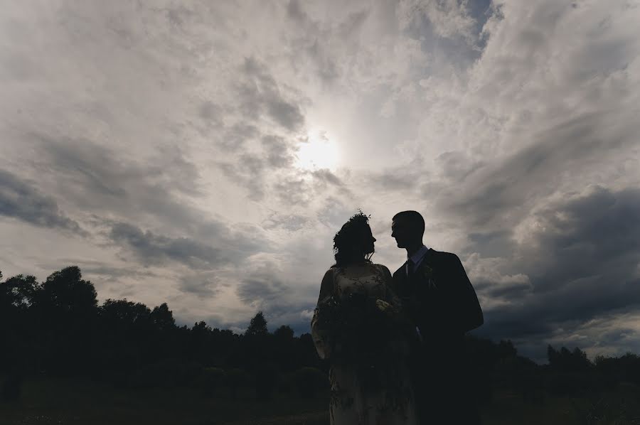 Wedding photographer Valeriy Alkhovik (valeralkhovik). Photo of 19 September 2018