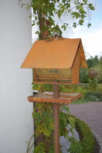 Fågelmatare som hus rost Two Faces