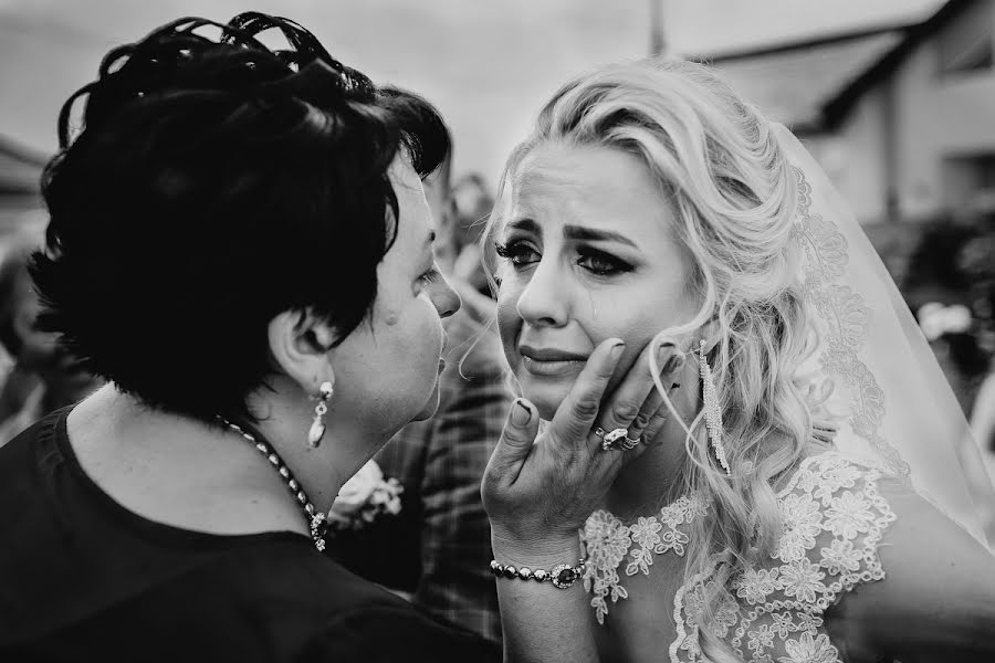 Fotógrafo de casamento Mihai Ruja (mrvisuals). Foto de 3 de agosto 2016