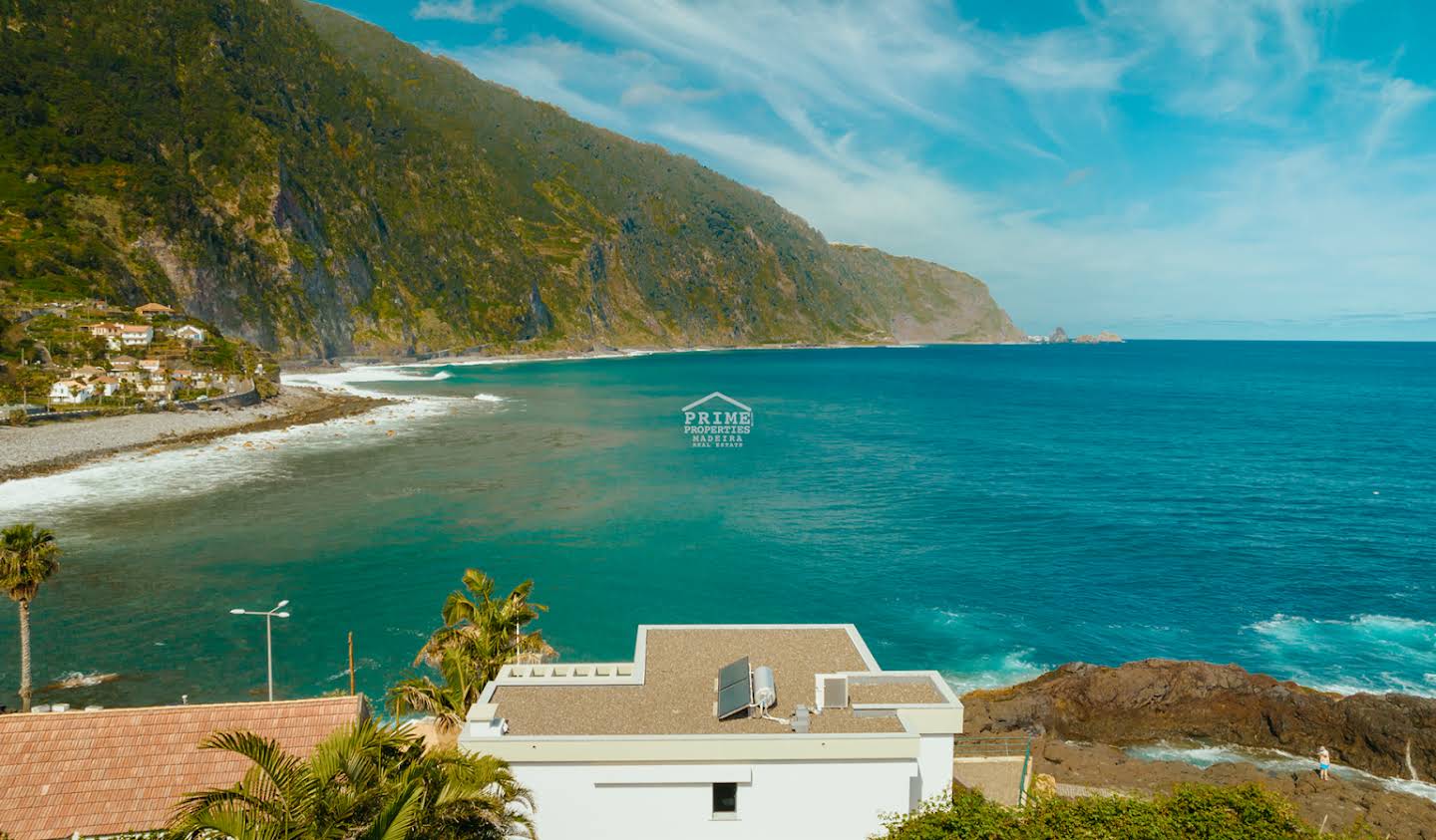 House Porto Moniz