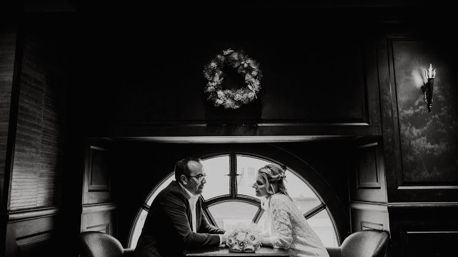 結婚式の写真家Romain Didier (lesateliersdulux)。2019 4月14日の写真