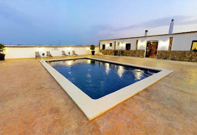 Property with pool 4