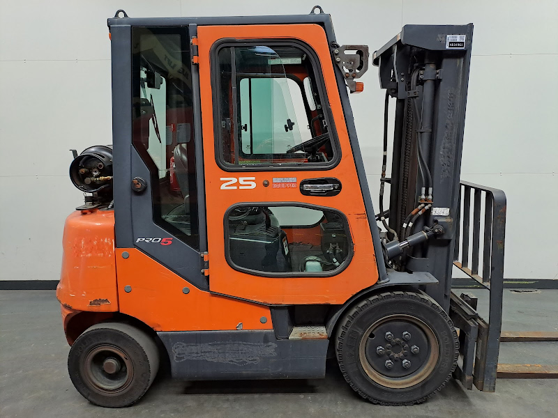 Picture of a DOOSAN G25E-5