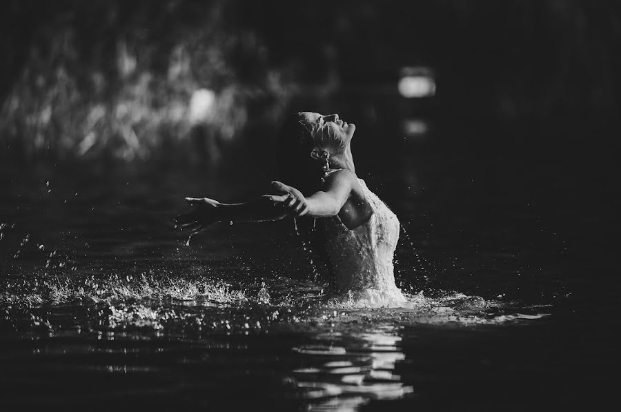 Fotógrafo de bodas Wojciech Monkielewicz (twojslubmarzen). Foto del 6 de abril 2018