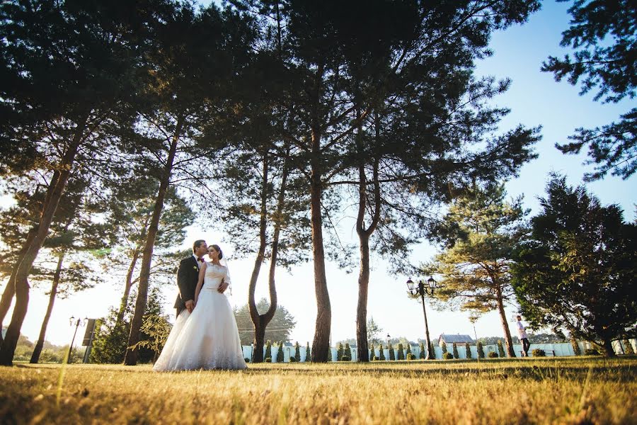 Wedding photographer Viktor Dankovskiy (dankovskiy). Photo of 3 February 2016