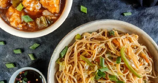 Chicken Manchurian With Choice Of Noodles