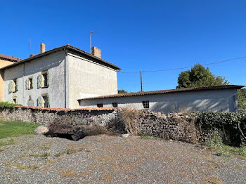 maison à Terres-de-Haute-Charente (16)