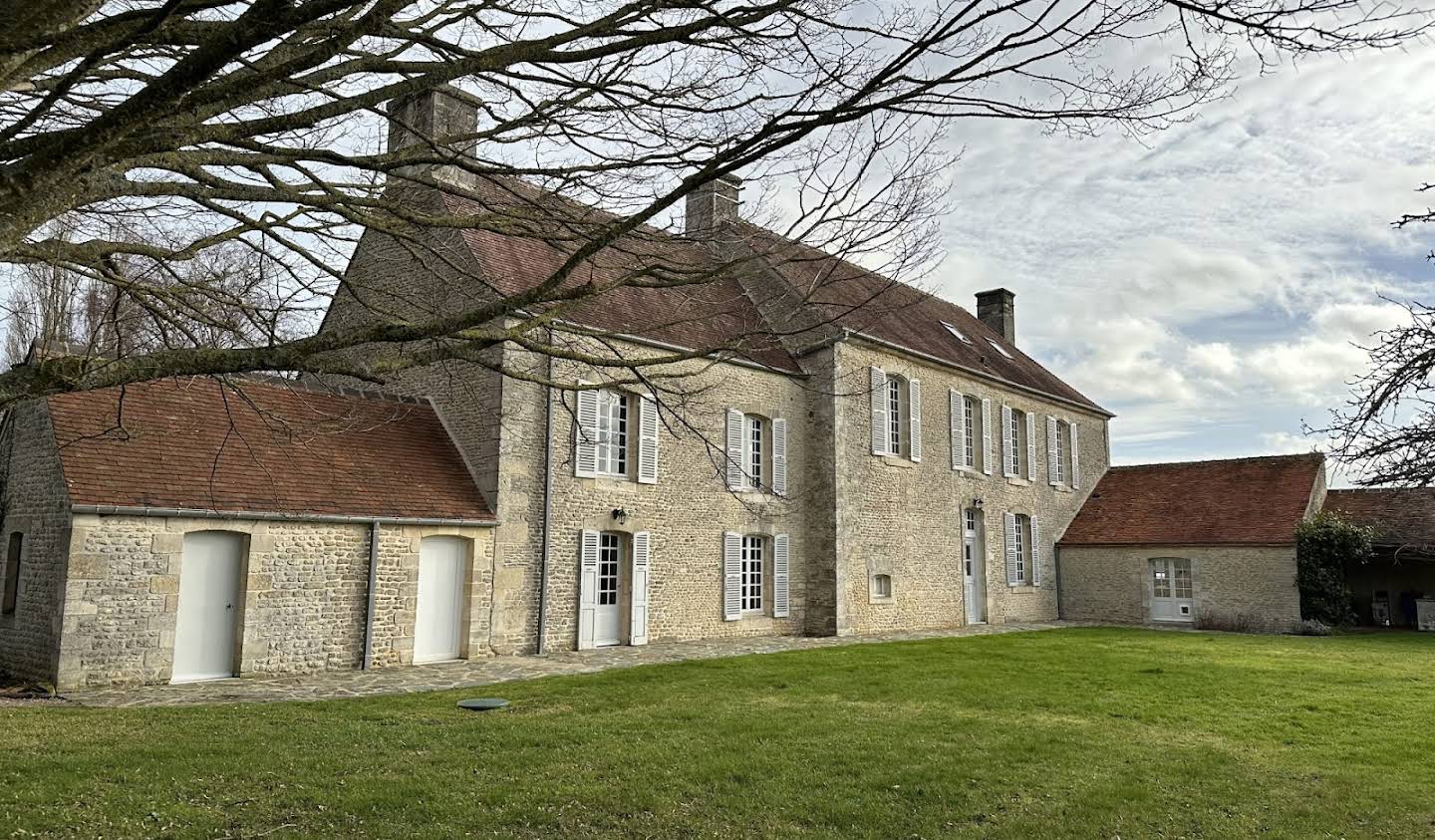 Maison avec piscine et terrasse Le Pin-au-Haras