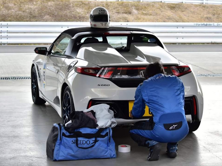 S660の過去の愛車紹介・あなたの車へのこだわりは？・ホイール交換・車高調整・サーキット走行に関するカスタム事例の投稿画像3枚目