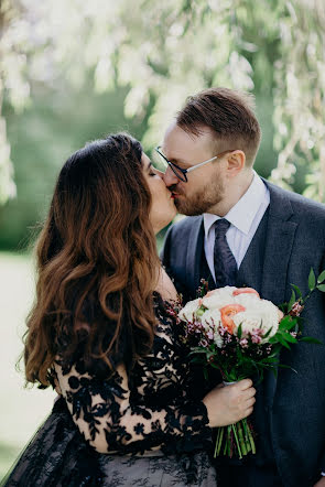 Svadobný fotograf Jacob Sherf (honeytreestudio). Fotografia publikovaná 3. októbra 2019