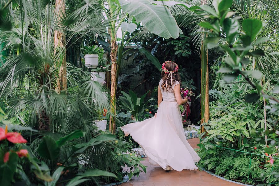 Fotografo di matrimoni Kseniia Krymova (krymskaya). Foto del 5 marzo 2017