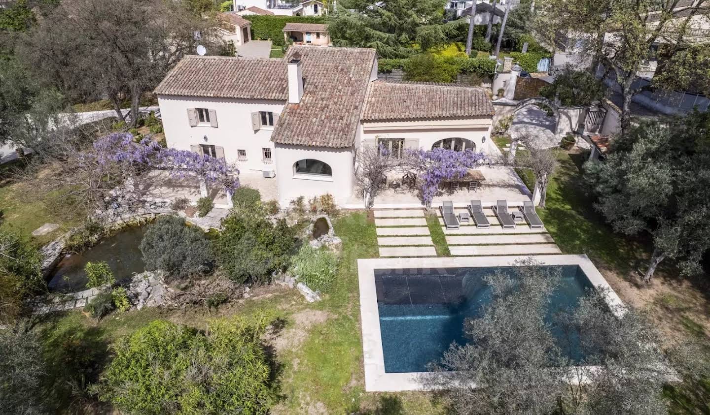 Villa with pool Mougins