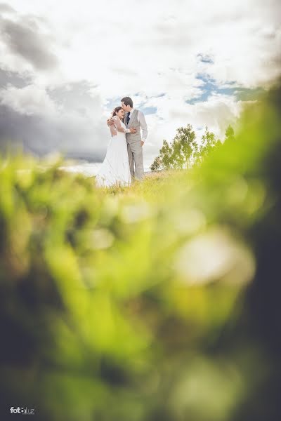 Wedding photographer Jhon Molina (fotoluzstudio). Photo of 26 July 2018
