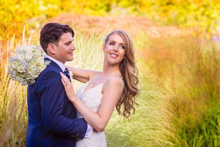 Fotógrafo de bodas Helen Sarah (helensarah). Foto del 2 de julio 2019