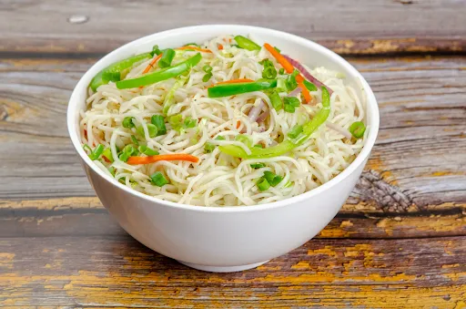 Veg Hakka Noodles