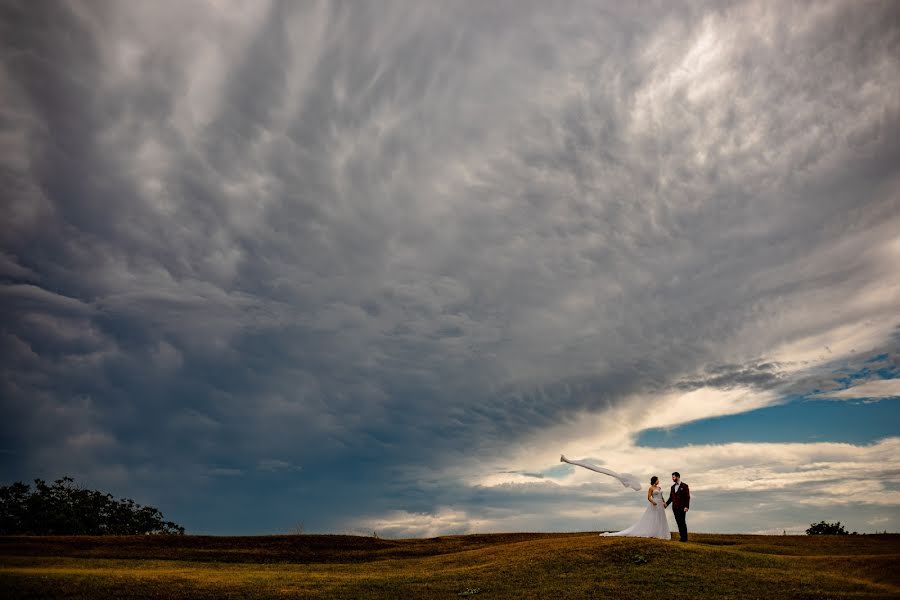 Svadobný fotograf Mihai Ruja (mrvisuals). Fotografia publikovaná 4. septembra 2019