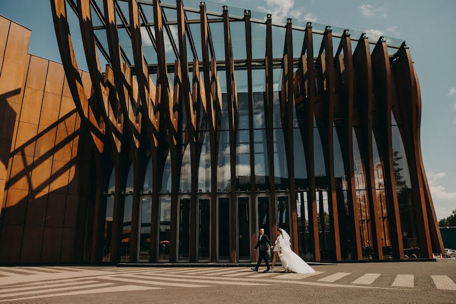 Fotografo di matrimoni Kristi Muzyka (music). Foto del 12 luglio 2023