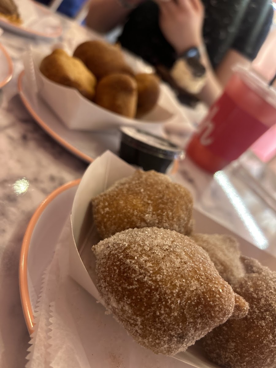 Fried oreos-churro style