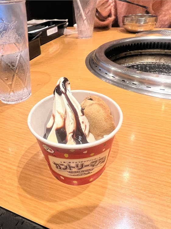 ハイエースバンのハイエース200系・ハイエース・焼肉きんぐ・食べ放題・焼肉に関するカスタム事例の投稿画像5枚目