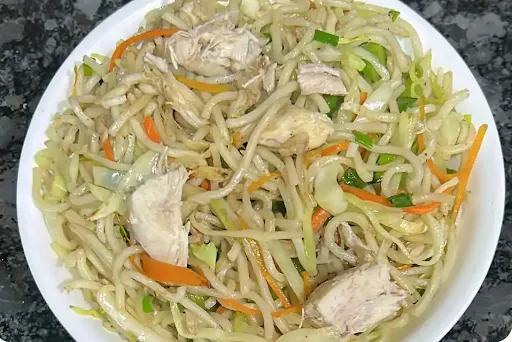 Chicken Hakka Noodles