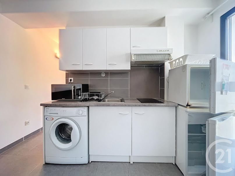 Location meublée appartement 2 pièces 35 m² à Montpellier (34000), 720 €