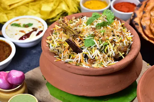 Gosht Masala Dum Biryani