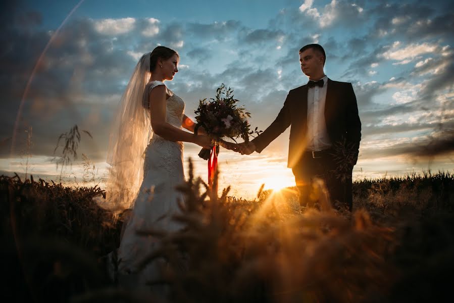 Photographe de mariage Mikola Cimbalyuk (mikolacimbal). Photo du 7 août 2016
