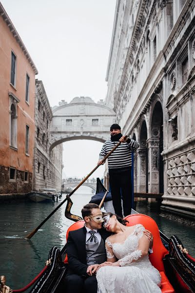 Fotografo di matrimoni Vincenzo Ingrassia (vincenzoingrass). Foto del 10 novembre 2021