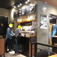 堤諾比薩  Tino's Pizza Cafe(台南崇學門市)