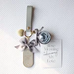 Pure Smoky Gray Gray Rose