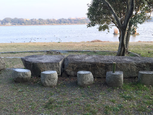 水の出る岩