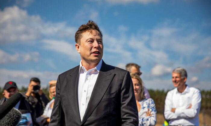 https://etviet.com/wp-content/uploads/2022/03/elon-musk-2-1200x800-700x420-1.jpg