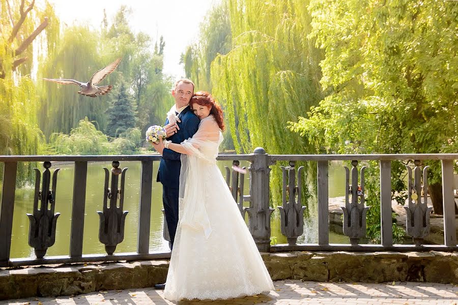 Nhiếp ảnh gia ảnh cưới Olesya Batura (olesyaz). Ảnh của 21 tháng 10 2014